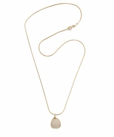 Produktbilde av Efva Attling Rose petal & stars pendant laget av 18k gull og diamanter.