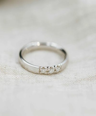 Alternative view of Beta alliansering i hvitt gull med diamant 0,15 ct TWSI