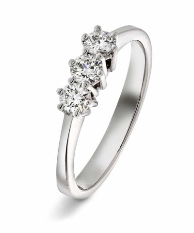 Ring i hvitt gull med diamant 0,45 ct TWSI