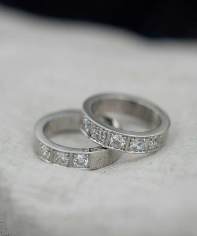 Alternative view of Delta alliansering i hvitt gull med diamant 0,25 ct TWSI