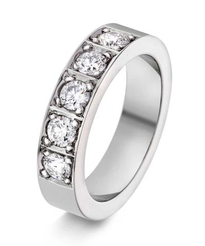 Delta, hvitt gull, hvittgull, diamant ring, diamantring, allianse, fem stener, 5 stener