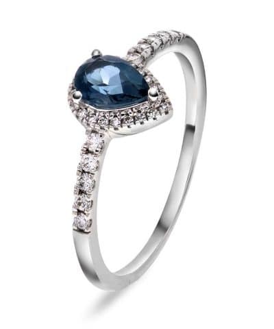 Ring i gull med diamant