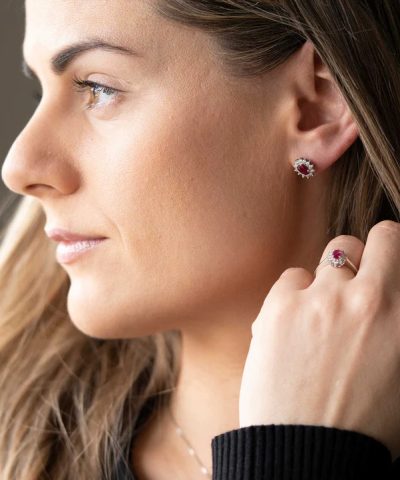 Alternative view of Ring i hvitt gull med diamant og rubin 0,24 ct TWSI