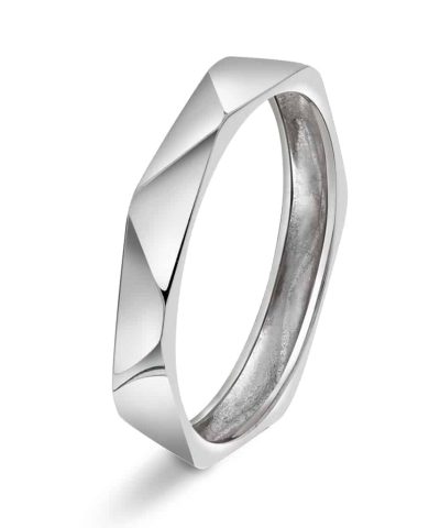 Fasett ring i hvitt gull