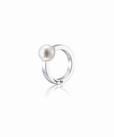 Efva Attling 60's pearl ring