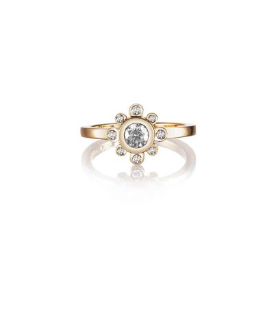 Alternative view of Efva Attling sweet hearts crown ring 0.30 ct