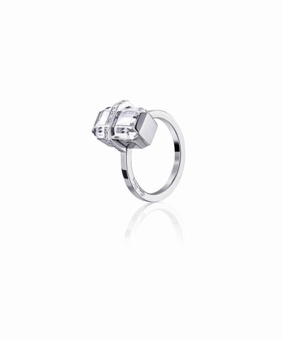 Efva Attling Little bend over ring - crystal quartz
