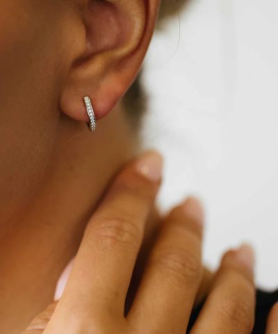 Alternative view of Øreringer i hvitt gull med diamant 0,08 ct WSI