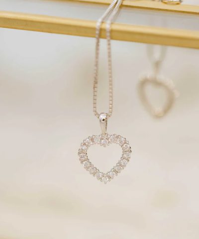 Alternative view of Anheng i hvitt gull med diamant 0,48 ct WSI