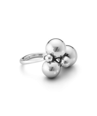 Alternative view of Georg Jensen Moonlight Grapes ring