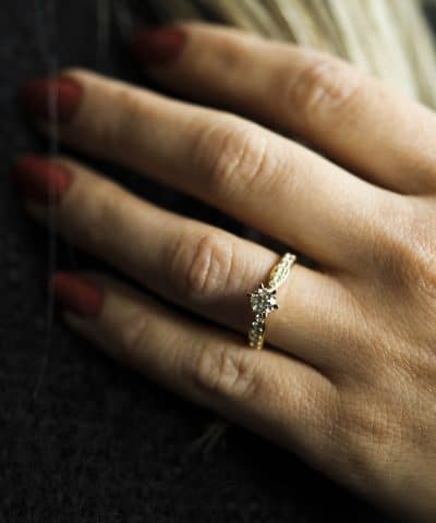 Alternative view of Superstar ring i gult gull med diamant 0,38 ct TWSI