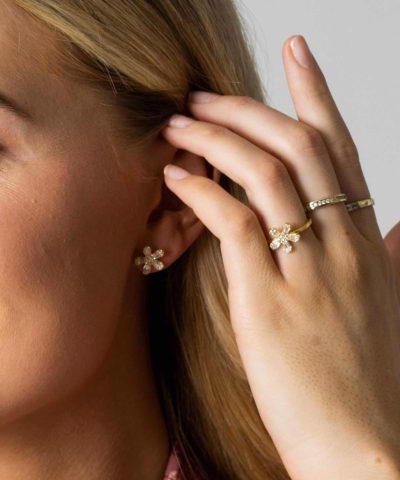 Alternative view of Dina ring i sølv med zirkonia