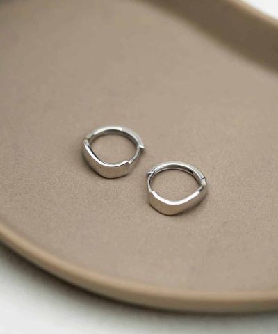 Alternative view of Nova øreringer i sølv