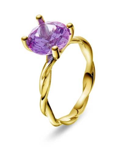 Ring i gull med syntetisk alexandritt