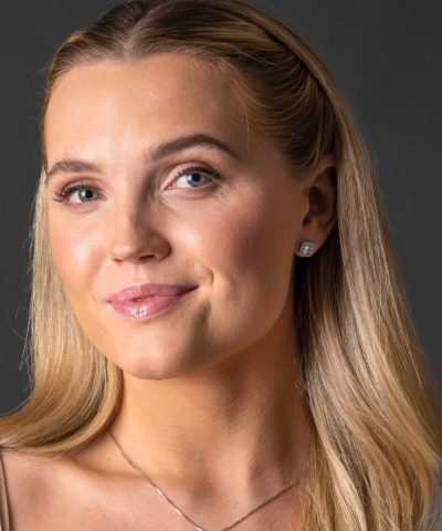 Alternative view of Grace øredobber i sølv med zirkonia