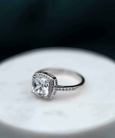 Alternative view of Grace ring i sølv med zirkonia