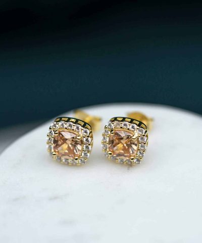 Alternative view of Grace øredobber i sølv med zirkonia