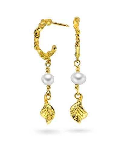 Shapes by Gulldia Keshi øredobber i sølv med perle