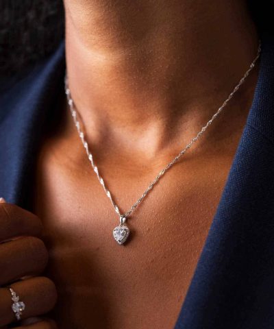 Alternative view of Nea smykke i sølv med zirkonia