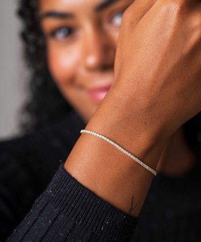 Alternative view of Lola armbånd i sølv med zirkonia