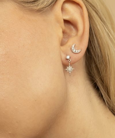 Alternative view of Stars øredobber i sølv med zirkonia