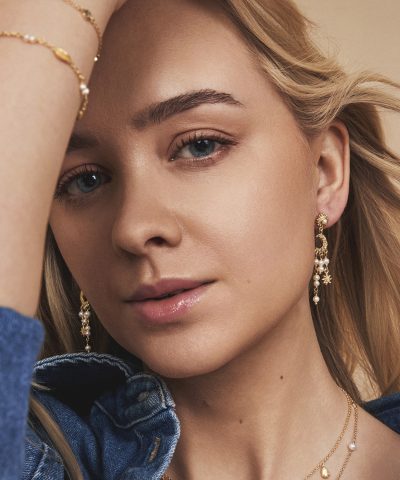 Alternative view of Twillight øredobber i sølv med perler