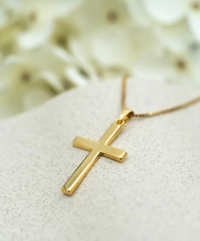 Alternative view of Pan Jewelry, Kors i 585 gult gull Flott kors i 585 gult gull. Korset har en høyde på 35,5 mm og bredde 19 mm. Korset kan ikke graveres.