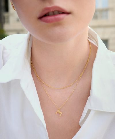 Alternative view of M Alfabetet Halskjette