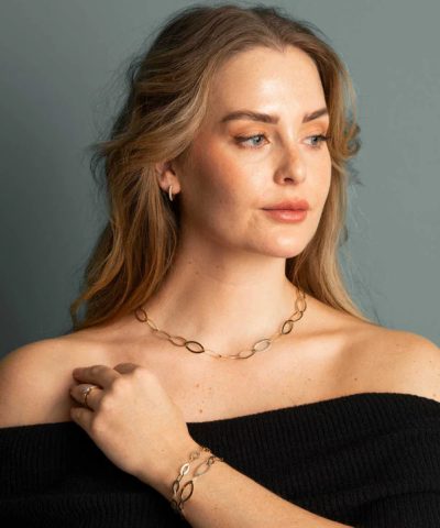 Alternative view of Kjede i gult gull