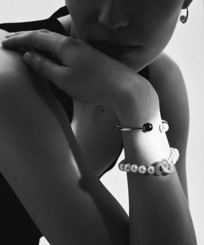 Alternative view of Armring i gull med perle