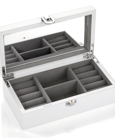 Alternative view of EIK Barn - Smykkeskrin i tre, med tinnkrone