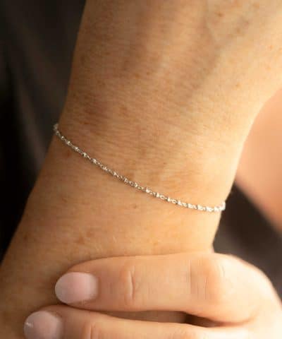 Alternative view of Armbånd i sølv med kuler 19 cm