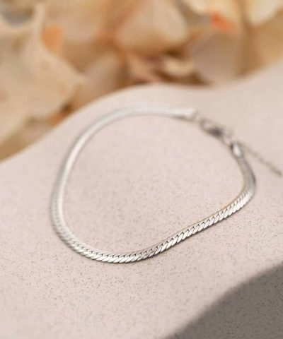 Alternative view of Oval panser armbånd i sølv 19 cm