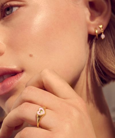 Alternative view of Alma Ring