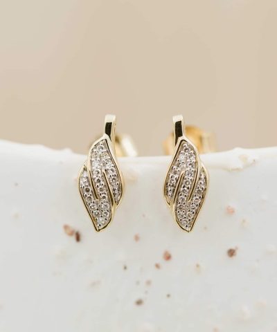 Alternative view of Pan Jewelry Øredobber i gull med diamanter 0,10ct WP