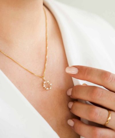 Alternative view of Anheng i gull med ferskvannsperler