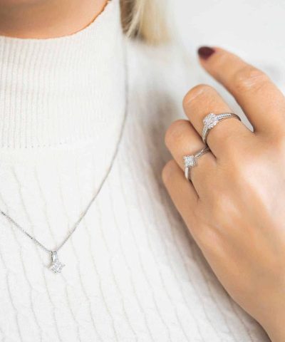 Alternative view of Ring i hvitt gull med diamanter 0,20 ct WP