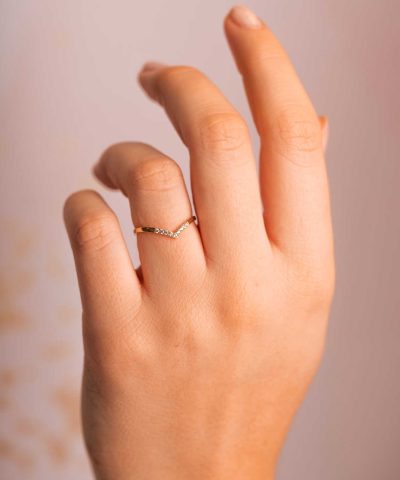 Alternative view of Gullring med zirkonia