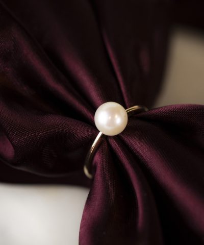 Alternative view of Ring i gull med kultivert fvp