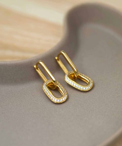 Alternative view of Øreringer i sølv med zirkonia