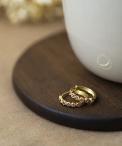 Alternative view of Ørering i sølv med ruby zirkonia, 15 mm