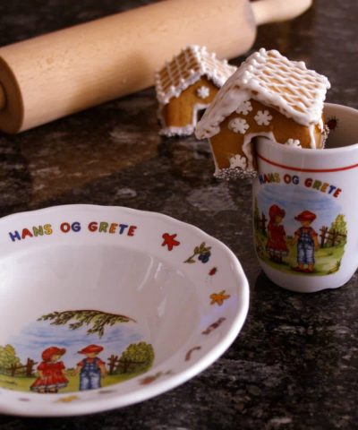 Alternative view of EIK Barn - Hans og Grete Grøtskål i porselen