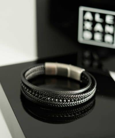 Alternative view of Armbånd i stål, agat og sort skinn