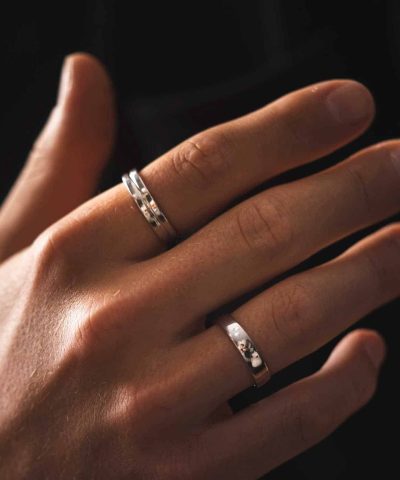 Alternative view of Pine ring i sølv