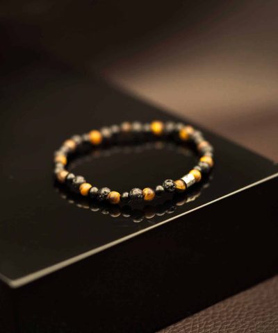 Alternative view of F&S armbånd JR med stenperler, sort/brun