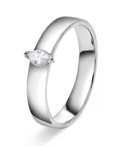 Ring i sølv med zirkonia