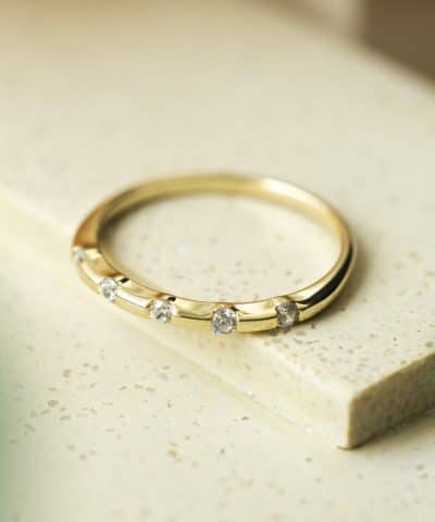 Alternative view of Ring i sølv med zirkonia