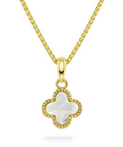 Smykke i sølv med perlemor kløver