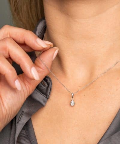 Alternative view of Smykke i sølv med zirkonia dråpe