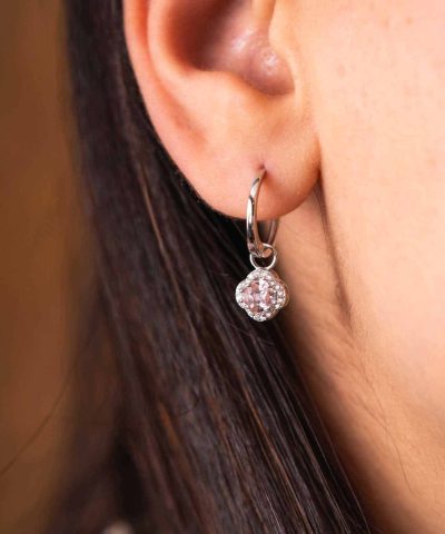 Alternative view of Ivy øreringer i 925 rhodinert sølv med r